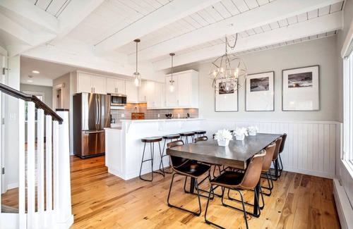 Downtown Cannon Beach House | 777 Ocean - Beachfront! - Beachcomber Vacation Homes