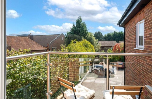 Reigate Apartment | 78 m² Apartment ∙ 2 bedrooms ∙ 5 guests