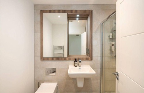 Reigate Apartment | 78 m² Apartment ∙ 2 bedrooms ∙ 5 guests