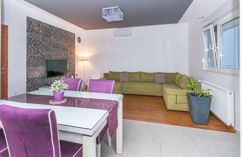 Podstrana Apartment | 78 m² Apartment ∙ 2 bedrooms ∙ 5 guests