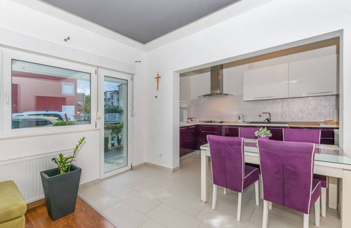 Podstrana Apartment | 78 m² Apartment ∙ 2 bedrooms ∙ 5 guests