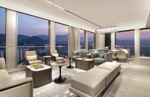 Longhua District Hotel | 78 m² Hotel ∙ 10 guests