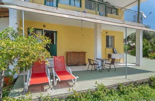 Ratzakli House | 78 m² House ∙ 2 bedrooms ∙ 3 guests