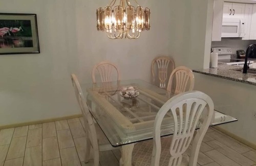 Sarasota Villa | 7845 Timberwood Cir, Sarasota, FL 34238