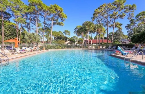 Sarasota Villa | 7845 Timberwood Cir, Sarasota, FL 34238