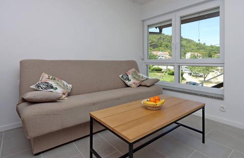 Rab Town Apartment | 79 m² Apartment ∙ 4 bedrooms ∙ 8 guests