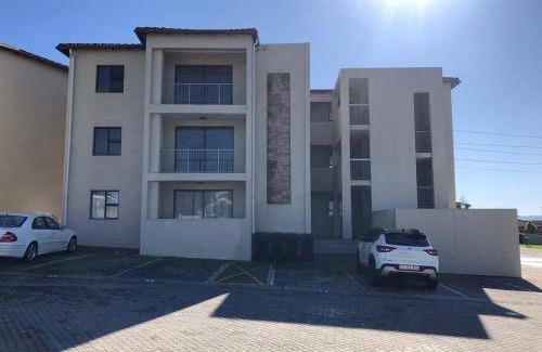 Kraaifontein Apartment | 79 m² Apartment ∙ 2 bedrooms ∙ 3 guests