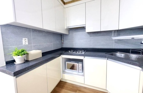 Okpo-dong Apartment | 79 m² Apartment ∙ 2 bedrooms ∙ 4 guests