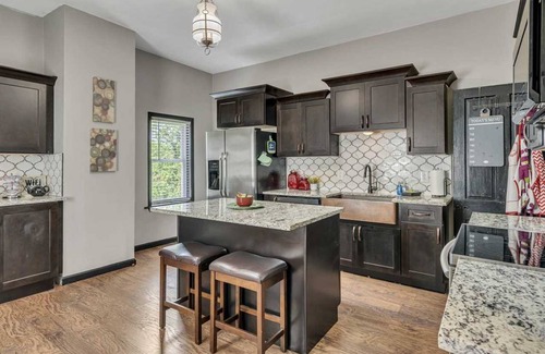 Clarksville Condo | 79 m² Condo ∙ 1 bedroom ∙ 4 guests