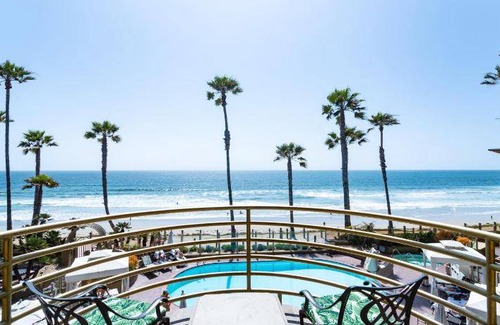 North Pacific Beach Hotel | 79 m² Hotel ∙ 127 guests