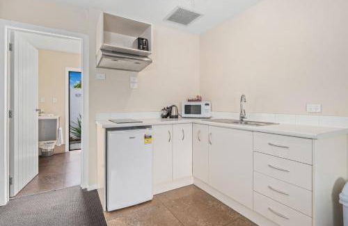 Kawaha Point Hotel | 79 m² Motel ∙ 2 bedrooms ∙ 10 guests