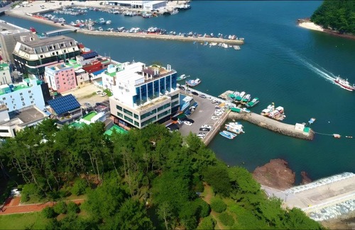 Sacheon Hotel | 79 m² Motel ∙ 4 guests