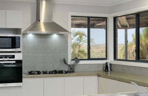 Exmouth House | 79 Nimitz Street - Pool and Pet Friendly