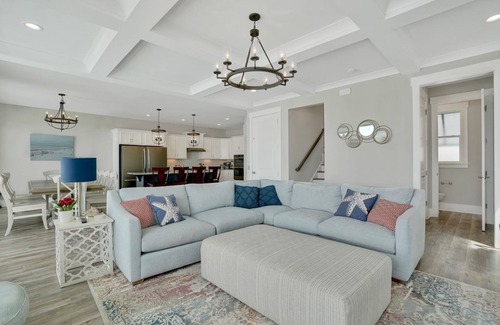 Long Beach House | 7BR/5.5BA - Oceanfront, Elevated Pool, Sleeps 18