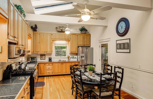 Massanutten Ski Chalet | 7BR Chateau in Massanutten, Sleeps 18