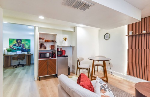 Landover Hills Apartment | 7even Clouds Éclair: Cozy basement nest near NE DC