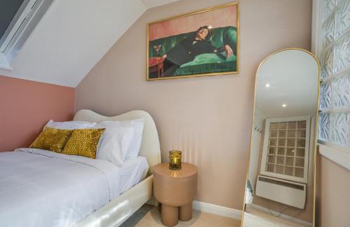 Shepherd's Bush Apartment | 7even Clouds Oasis- Stylish Apartment Near Westfield
