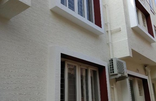 Velachery House | 7Hills service apartment