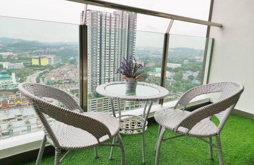 Bangi Sentral Apartment | 7INN Evo Soho Bangi (Free Parking, WIFI, Netflix)