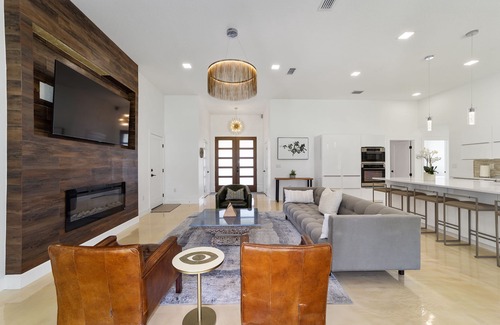 Ocala House | 7min World Equestrian Center, 4bdr 3.5ba WEC, HITS, Golf, FAST SWIM, Ocala Horse