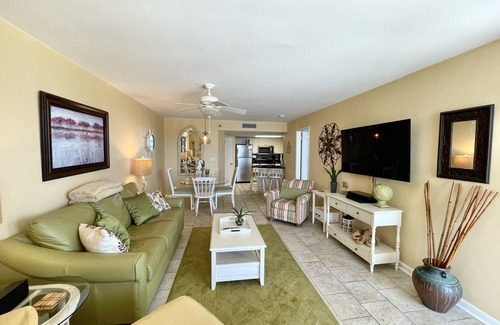 Orange Beach Condo | 7th Fl. Ocean Front Balcony💎So Clean, WIFI, Pools, Athletic Courts, Grills.