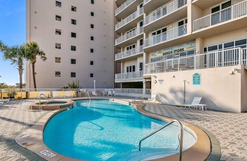 Navarre Beach Condo | 7th Floor 360 Views!! On The Gulf. Free Beach Service