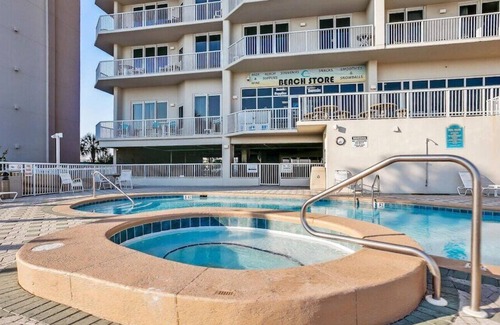 Navarre Beach Condo | 7th Floor 360 Views!! On The Gulf. Free Beach Service