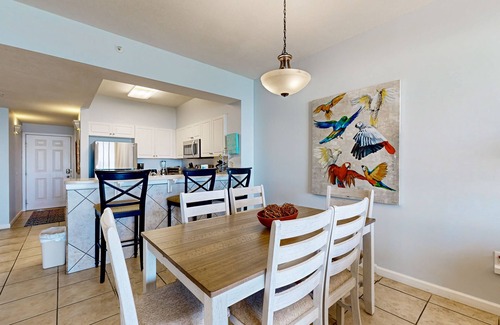 Ono Island Condo | 7th-floor condo directly on the beach with Gulf-front pool