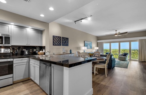 Sandestin Condo | 7TH FLOOR CONDO WITH AMAZING VIEWS!