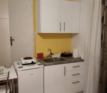 Vyronas Apartment | 7th floor spacious veranda in the heart of Athens
