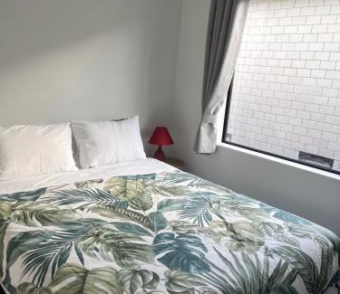 Hamilton House | 7th Heaven on Waikato River