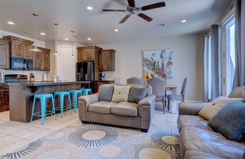 Washington House | 7th night free St George, near Zion 2 king beds, 2 pools/hot tubs, pond
