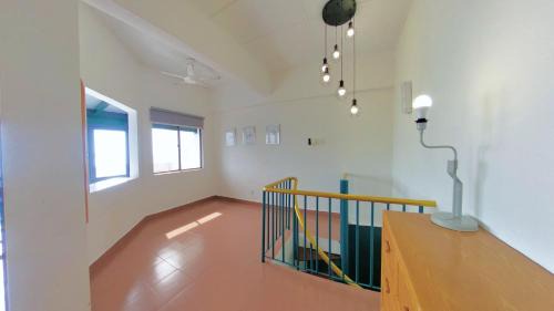 Si Rusa Apartment | 8-13pax, Duplex private beach, white sand beach