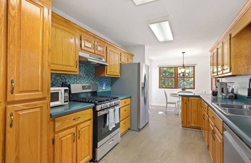 Hayesville House | 8 Acre Forest Sanctuary Cabin w/Sauna - Near Lake Chatuge in Hayesville.
