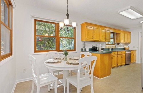Hayesville House | 8 Acre Forest Sanctuary Cabin w/Sauna - Near Lake Chatuge in Hayesville.
