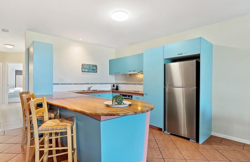 Sunrise Beach Apartment | 8 Aqua Promenade - Cross the Road to the Beach
