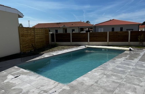 Mimizan House | 8-bed house with heated pool