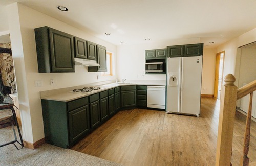 Grand Lake House | 8 Bedroom/8 Bath Newly Renovated Lodge 6500+ sq ft