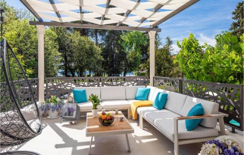 Zadar House | 8 Bedroom Gorgeous Home In Zadar
