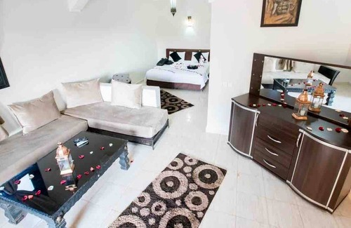 Oulad Hassoune Villa | 8 bedroom house with swimming pool, Marrakech - by feelluxuryholidays