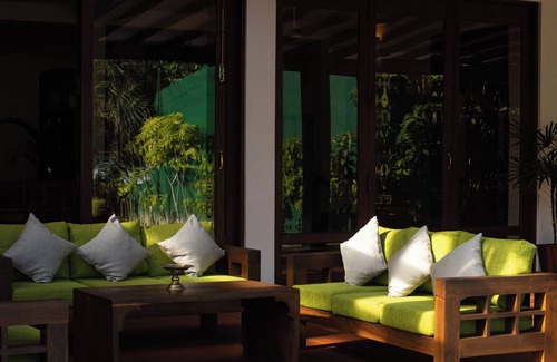 Kathaluwa Villa | 8 bedroom Luxury Beach Front Villa. Exclusive. Pool. Ideal for groups.