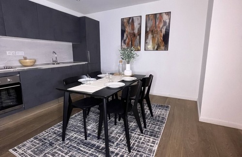 Camden Town Apartment | 8 CM · Premier Central London North Apartment