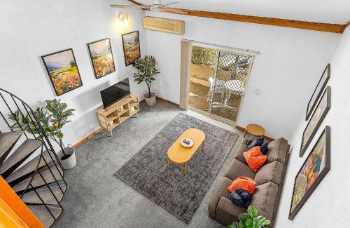 Cottesloe Apartment | 8 Cottesloe Steps To Beach - Sleeps 3