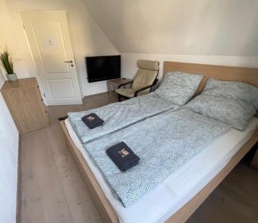 Memmingen Apartment | #8 Doppelzimmer mit Gemeinschaftsbad