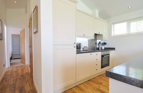 Dobwalls Cottage | 8 HORIZON VIEW, pet friendly, luxury holiday cottage in Dobwalls
