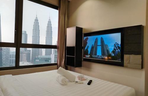 Golden Triangle Apartment | 8 Kia Peng suites by BHS