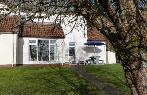 St. Ann's Chapel Ski Chalet | 8 Manorcombe Bungalows