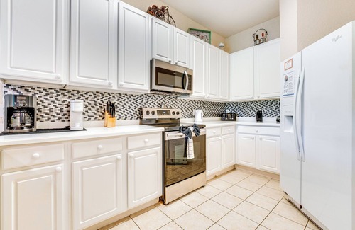 Bahama Bay Condo | 8 Mi to Disney: Family Condo in Walkable Resort!