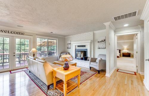 Jacksonville House | 8 Mi to Jacksonville Oregon Getaway with Deck!