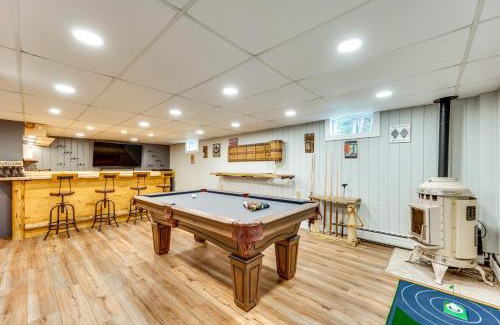 Lyndon House | 8 Mi to Kingdom Trails Spacious Home with Game Room